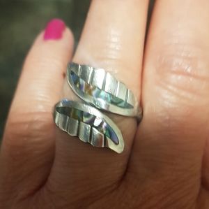 Vtg. Sterling Silver  Leaf Motiff  Ring
